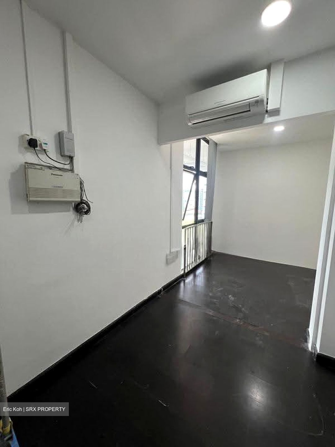 A'posh Bizhub (D27), Factory #622561431